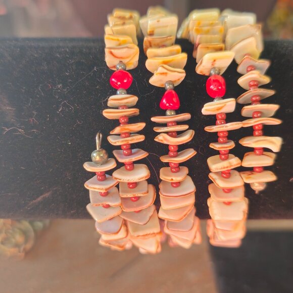 Shell Wrap around Bracelet - Picture 3 of 6